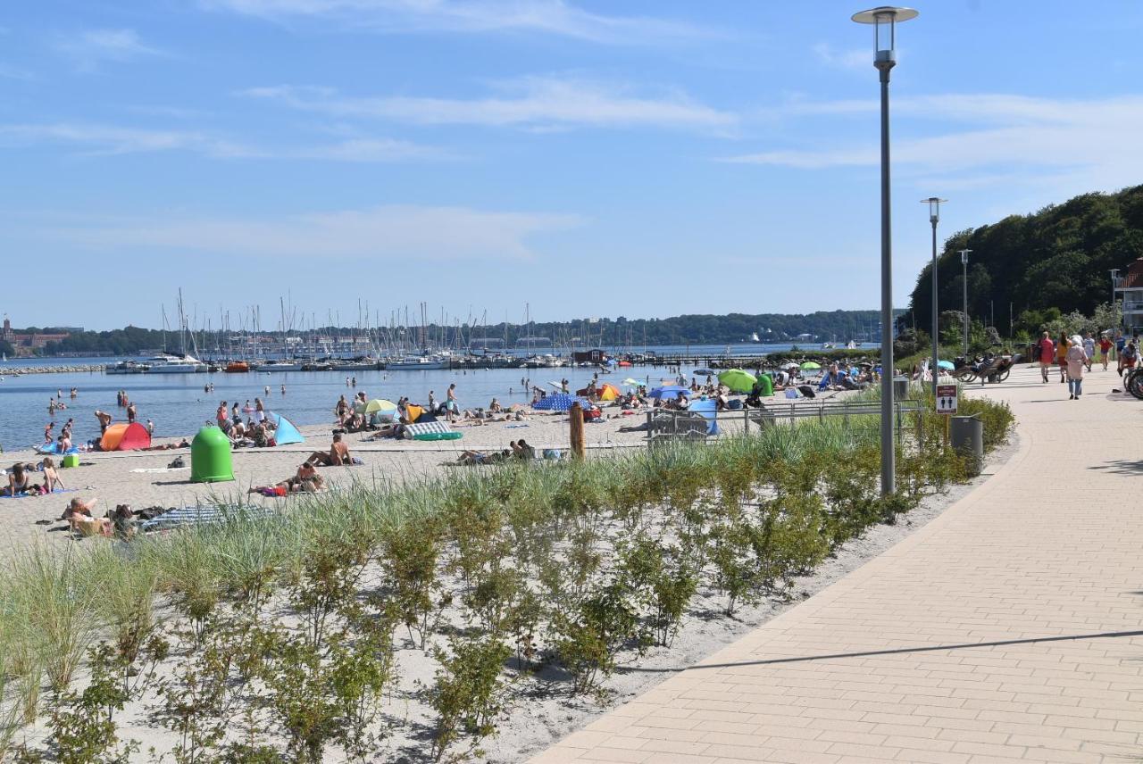 Fewo1846 Strandresidenz Wassersleben - Muschelnest - Stilvolles Studioapartment Mit Balkon Харисле Екстериор снимка