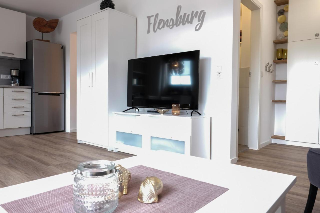 Fewo1846 Strandresidenz Wassersleben - Muschelnest - Stilvolles Studioapartment Mit Balkon Харисле Екстериор снимка