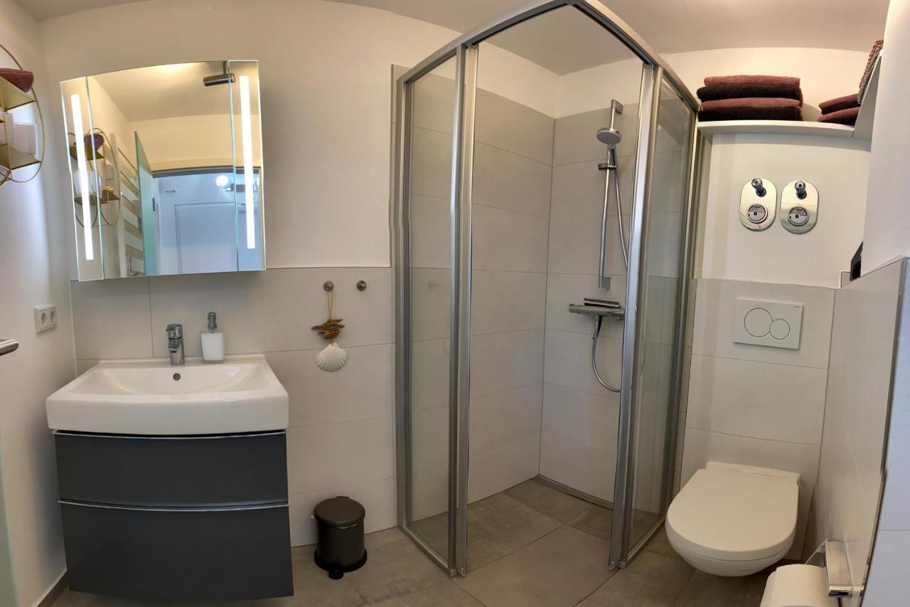 Fewo1846 Strandresidenz Wassersleben - Muschelnest - Stilvolles Studioapartment Mit Balkon Харисле Екстериор снимка